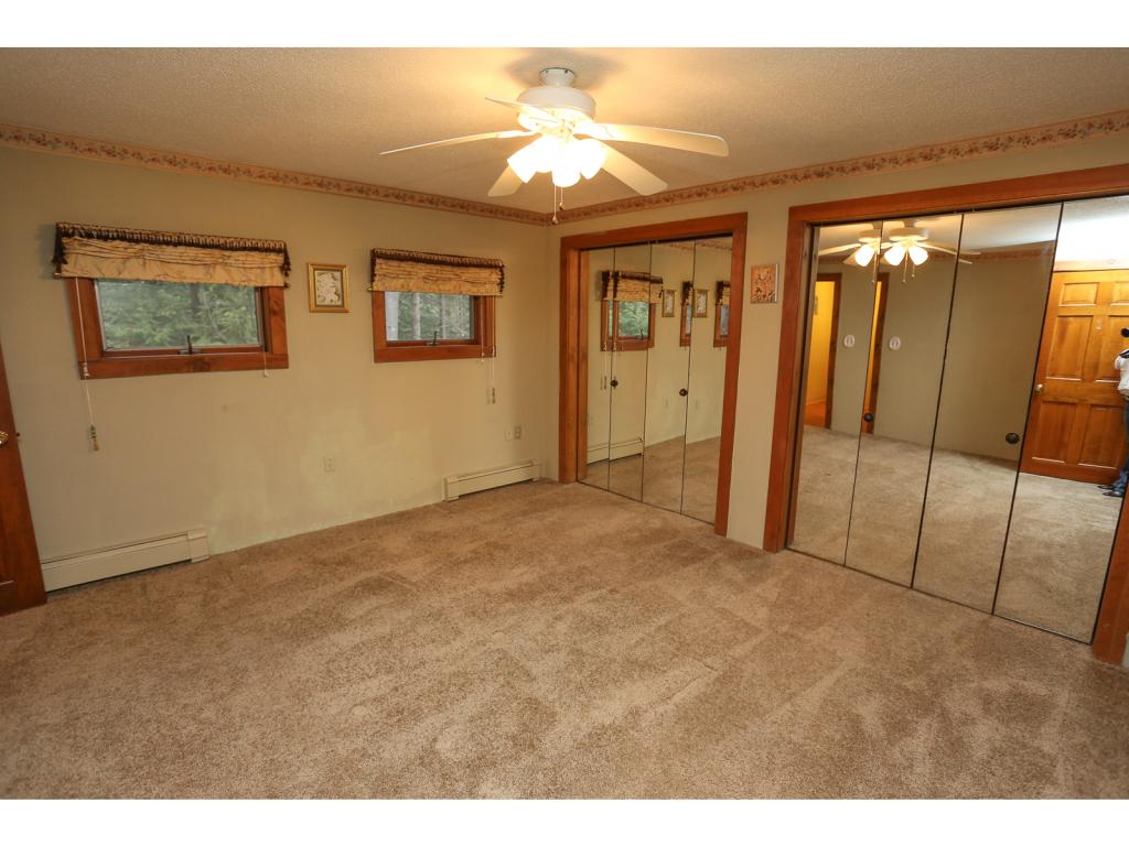 104 Hackett Hill Road Hooksett, NH 03106 - Photo 12 of 32