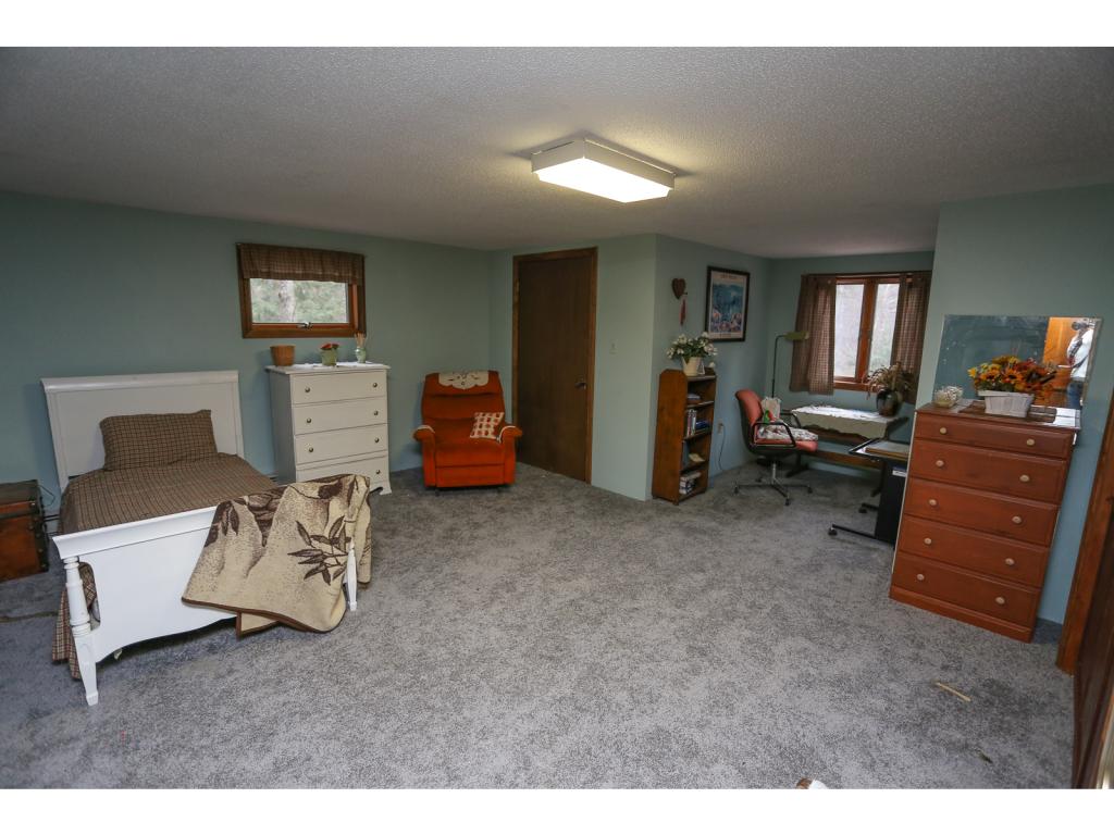104 Hackett Hill Road Hooksett, NH 03106 - Photo 21 of 32