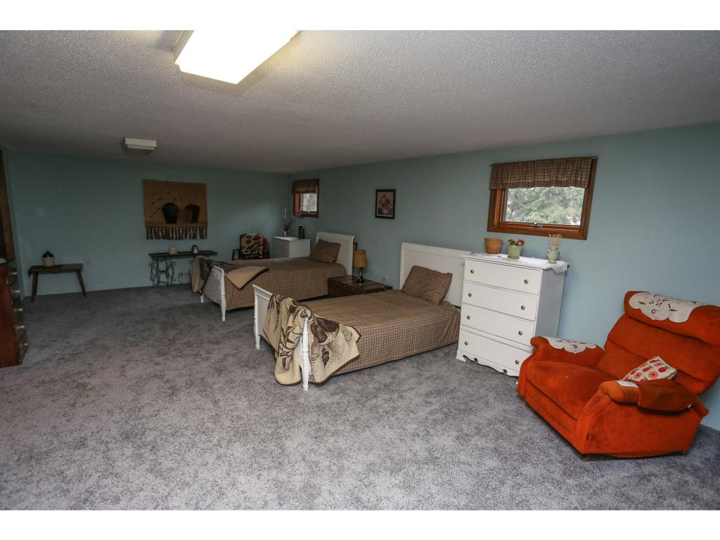 104 Hackett Hill Road Hooksett, NH 03106 - Photo 23 of 32