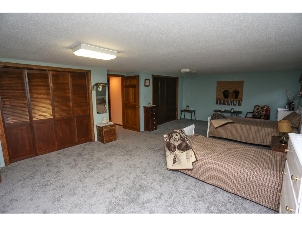 104 Hackett Hill Road Hooksett, NH 03106 - Photo 24 of 32