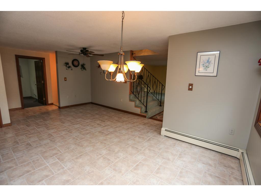 104 Hackett Hill Road Hooksett, NH 03106 - Photo 7 of 32