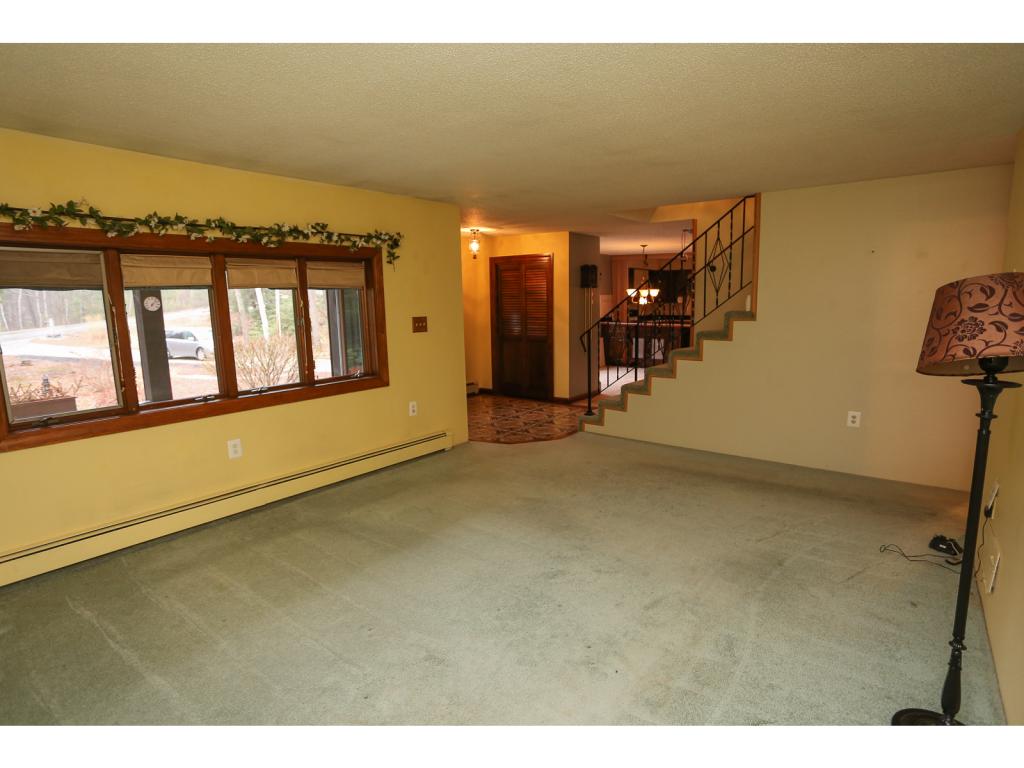104 Hackett Hill Road Hooksett, NH 03106 - Photo 9 of 32