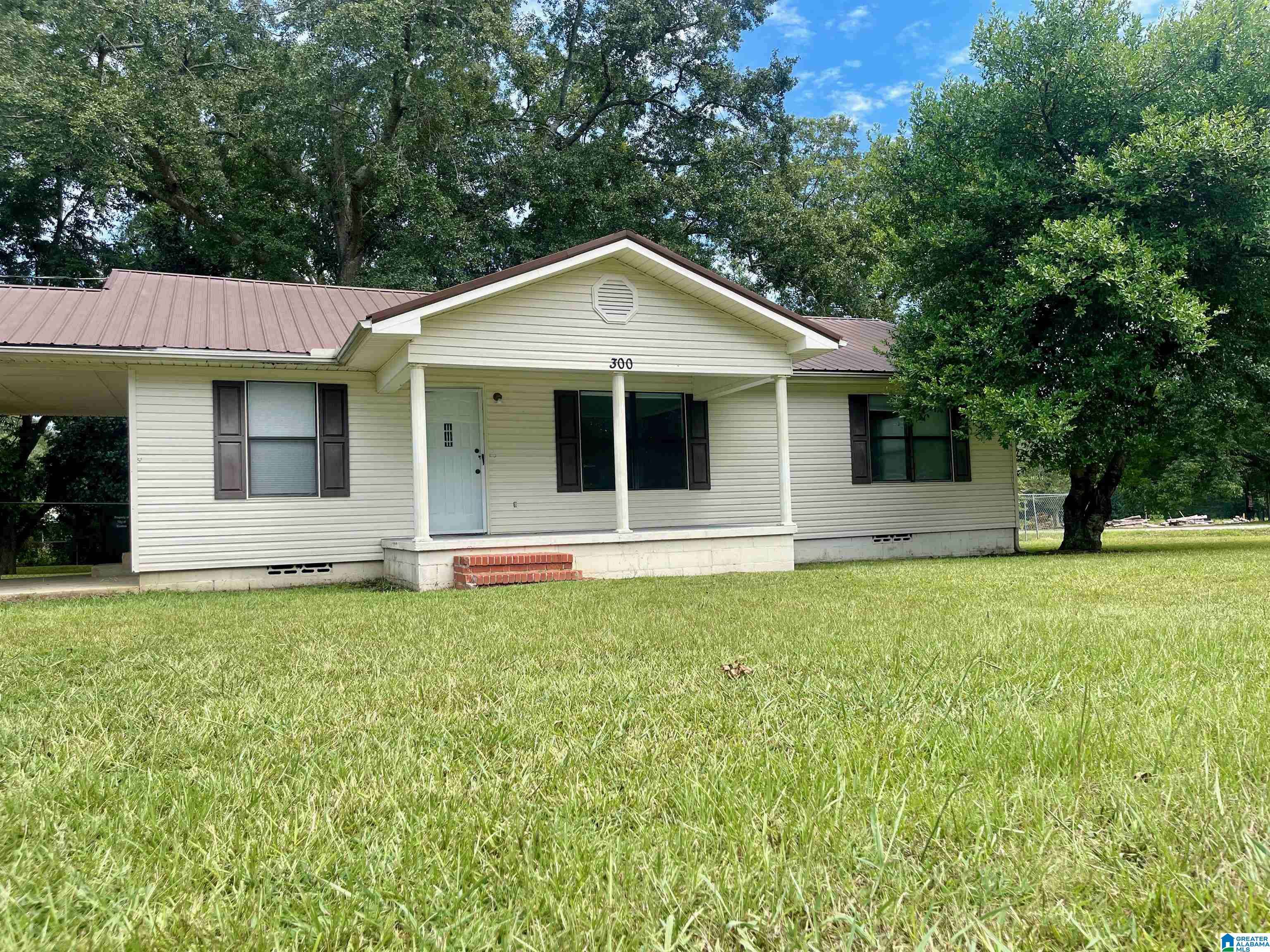 300 1st Street Clanton, AL 35045 - Photo 1 of 18