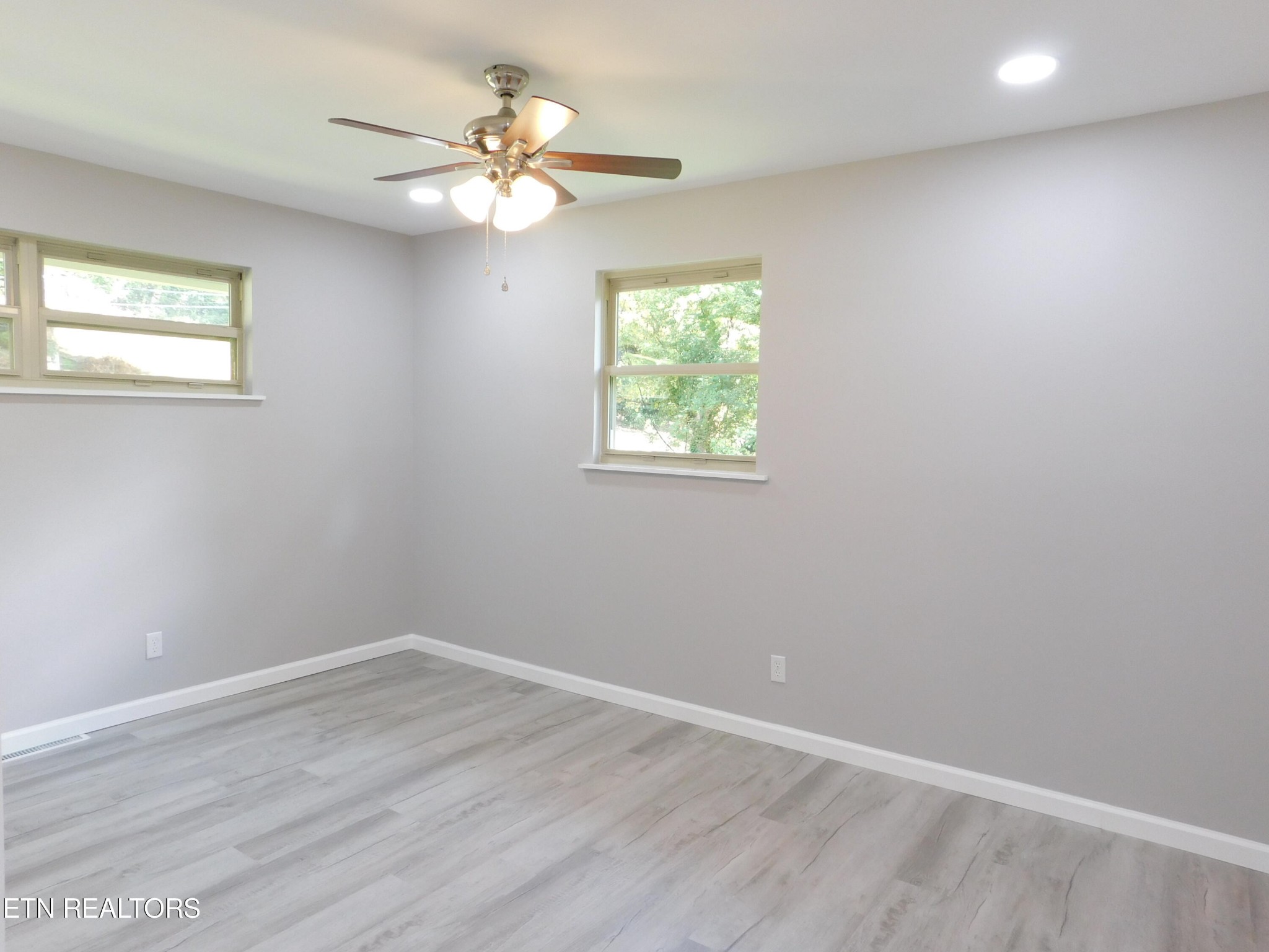 114 Lewis Lane Oak Ridge, TN 37830 - Photo 17 of 34