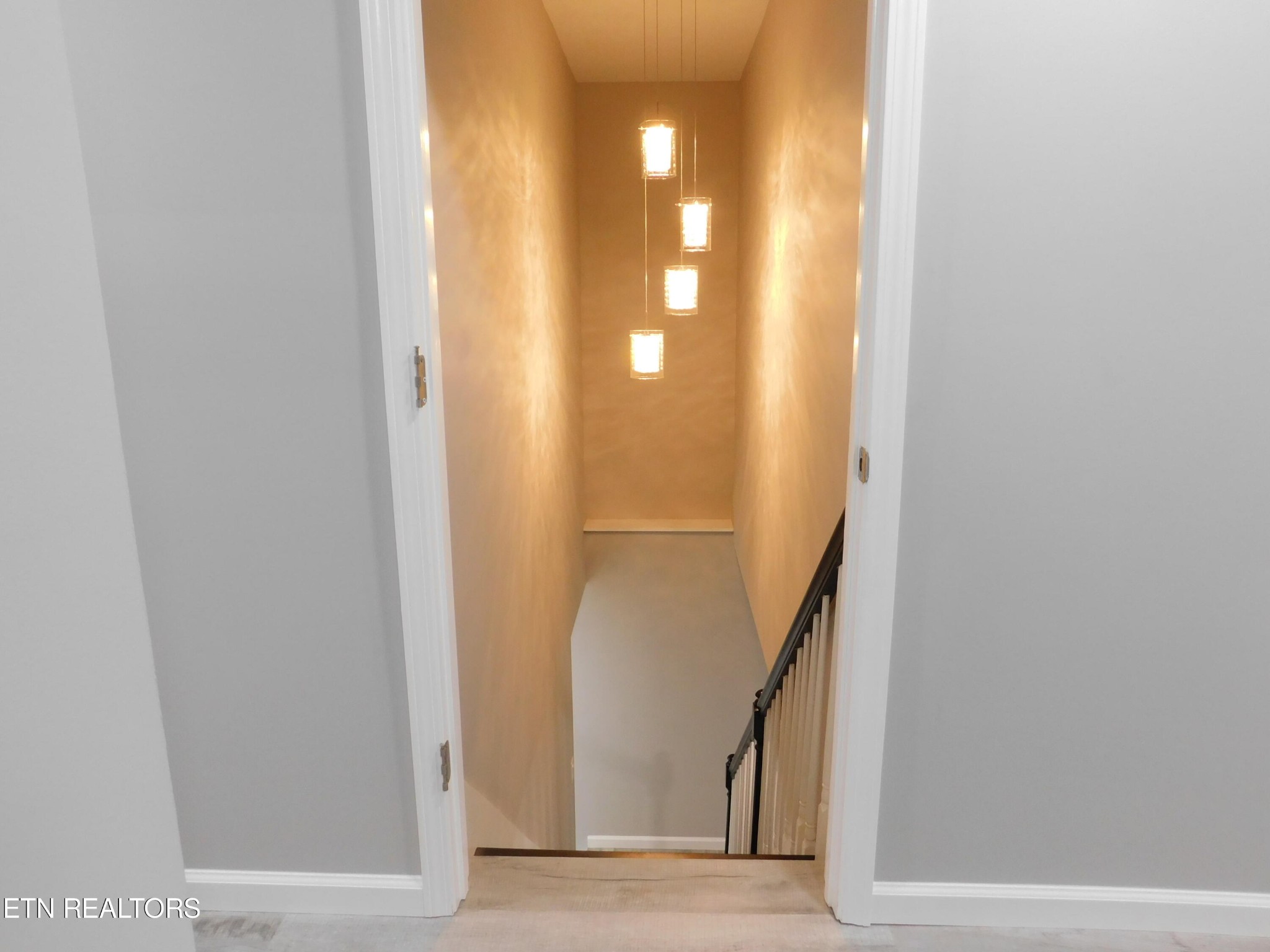114 Lewis Lane Oak Ridge, TN 37830 - Photo 18 of 34