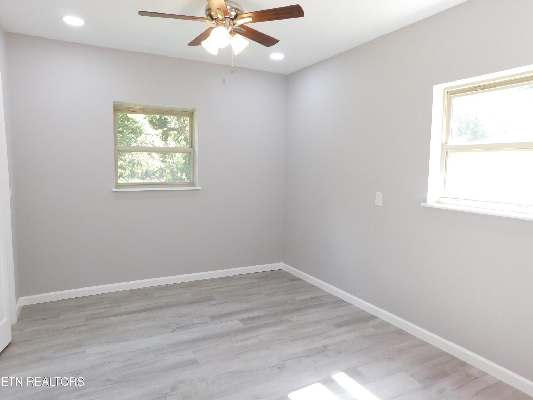 114 Lewis Lane Oak Ridge, TN 37830 - Photo 20 of 34