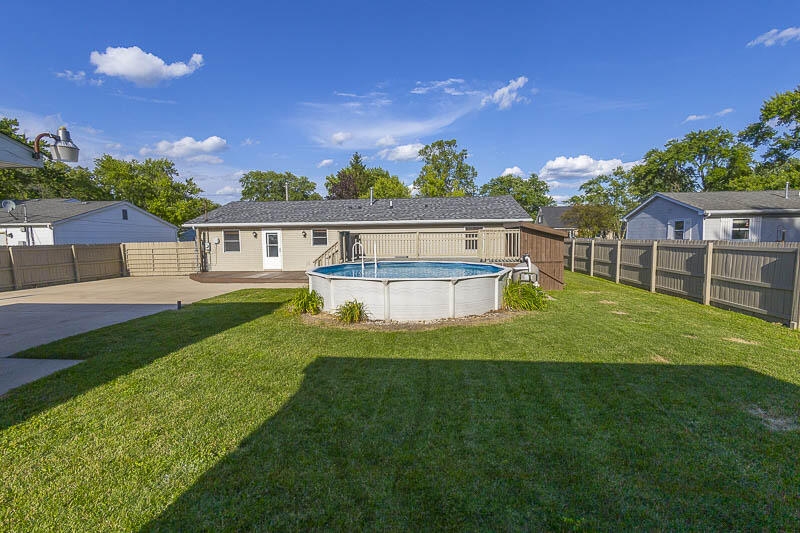 722 Capitol Road Valparaiso, IN 46385 - Photo 32 of 36 800x533