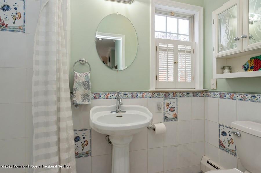 5 Mill Pond Road Millstone Township, NJ 08535 - Photo 26 of 38 Full Bathroom - First Floor