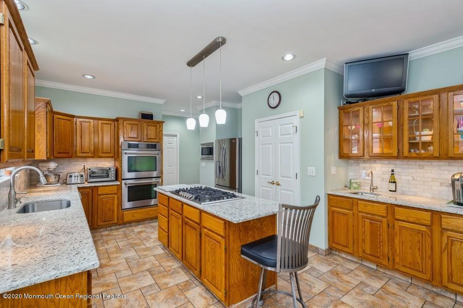 5 Mill Pond Road Millstone Township, NJ 08535 - Photo 6 of 38 Kitchen