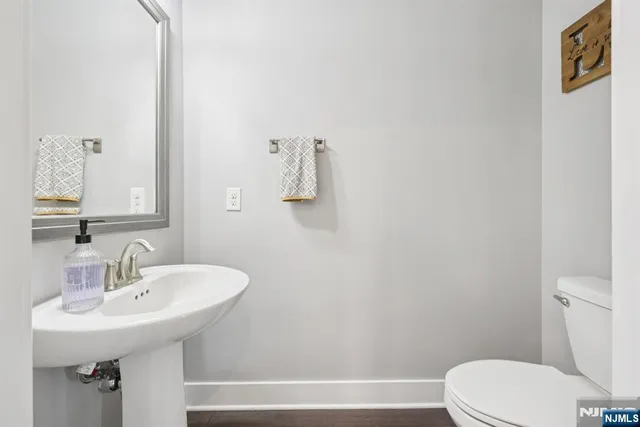 $639,000 | 1310 Parkview Lane, Rockaway, NJ 07866