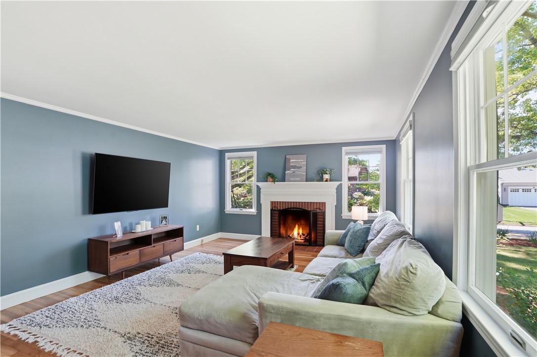 24 Wildflower Road Barrington, RI 02806 - Photo 19 of 50