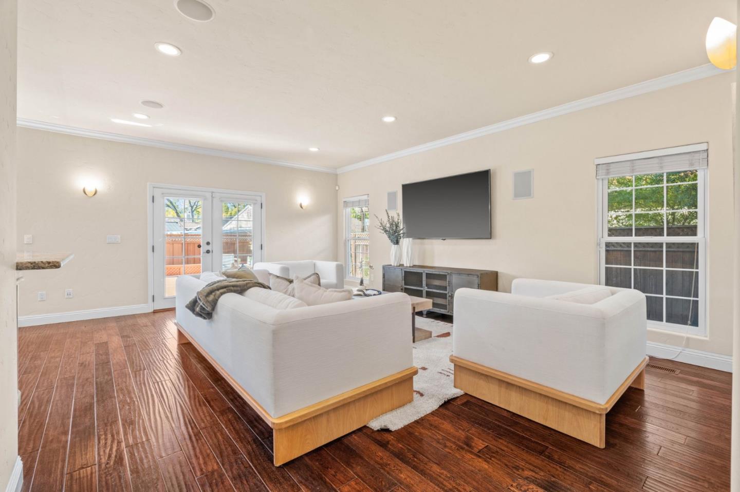 1511 Burrows Road Campbell, CA 95008 - Photo 12 of 33 Gallery Image 12