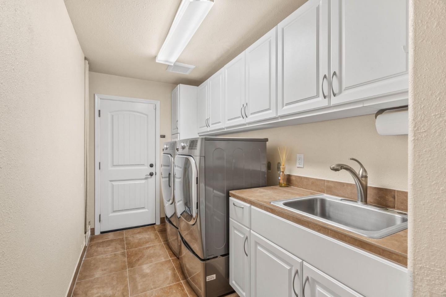 1511 Burrows Road Campbell, CA 95008 - Photo 23 of 33 Gallery Image 23