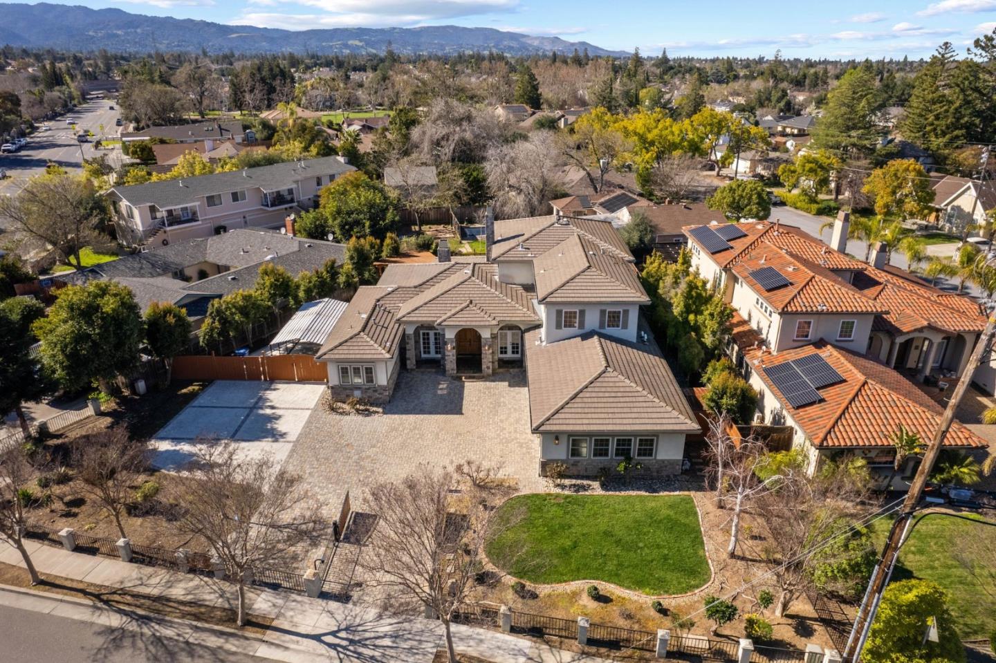1511 Burrows Road Campbell, CA 95008 - Photo 30 of 33 Gallery Image 30