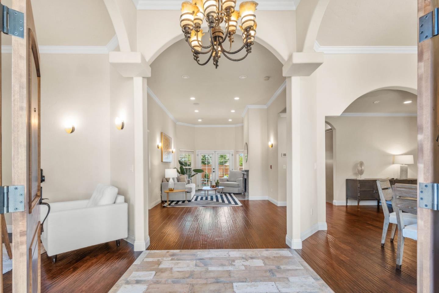 1511 Burrows Road Campbell, CA 95008 - Photo 3 of 33 Gallery Image 3