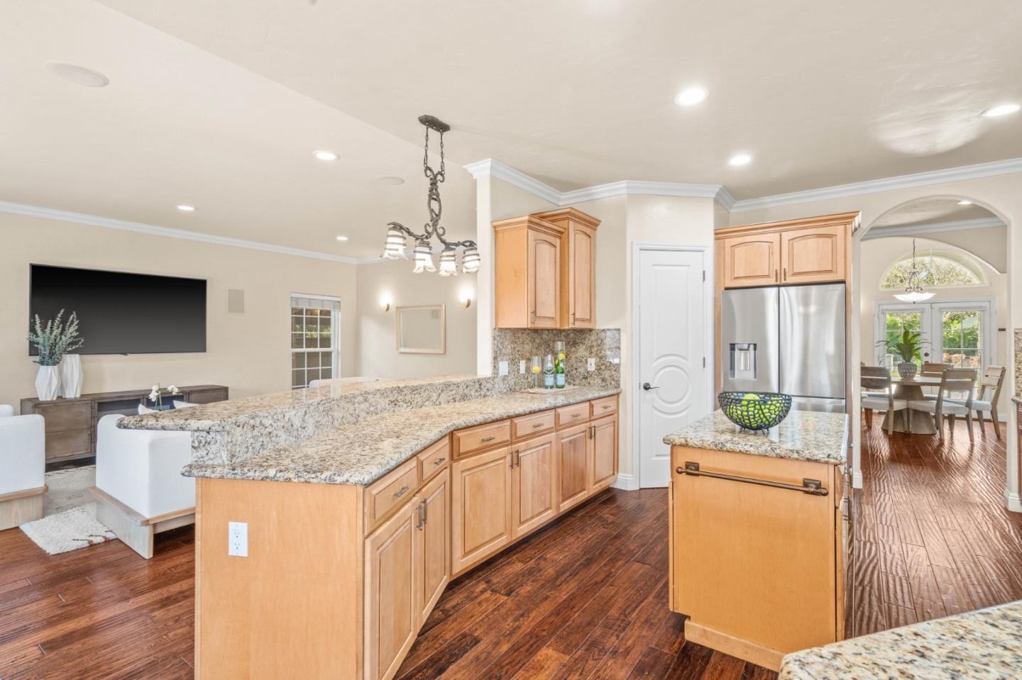 1511 Burrows Road Campbell, CA 95008 - Photo 8 of 33 Gallery Image 8