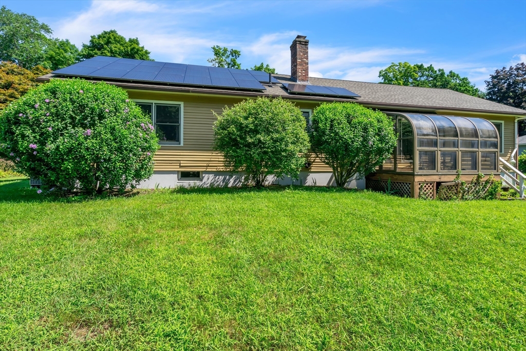 127 Pelham Road Amherst, MA 01002 - Photo 2 of 38