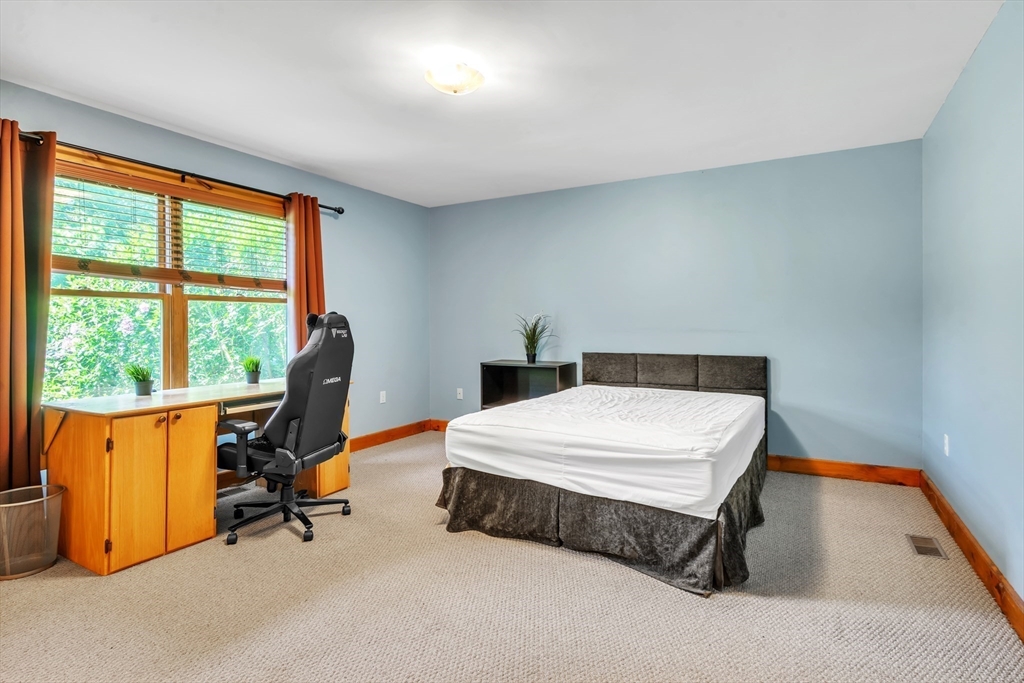127 Pelham Road Amherst, MA 01002 - Photo 29 of 38