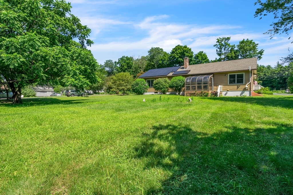 127 Pelham Road Amherst, MA 01002 - Photo 6 of 38