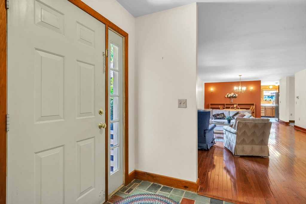 127 Pelham Road Amherst, MA 01002 - Photo 8 of 38