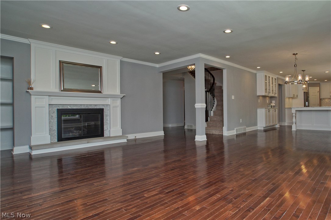 20525 West Byron Road Shaker Heights, OH 44122 - Photo 6 of 35 Gallery Image 6