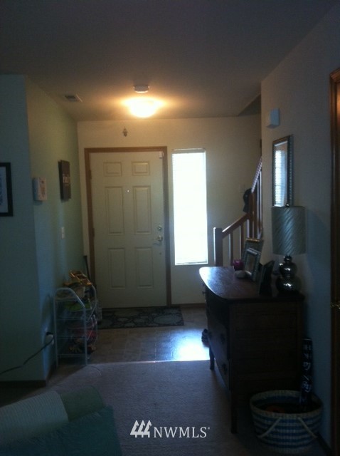 326 Index Avenue Southeast Renton, WA 98056 - Photo 4 of 7