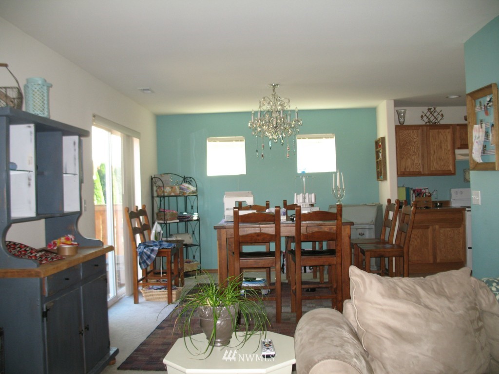 326 Index Avenue Southeast Renton, WA 98056 - Photo 5 of 7
