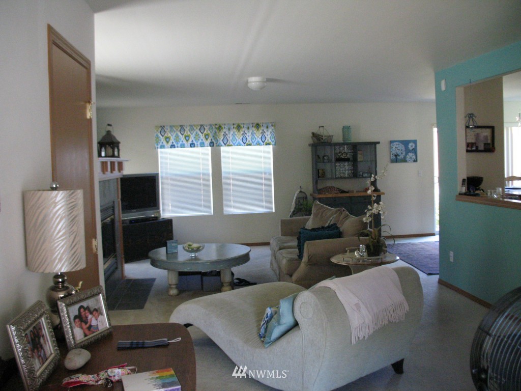 326 Index Avenue Southeast Renton, WA 98056 - Photo 6 of 7