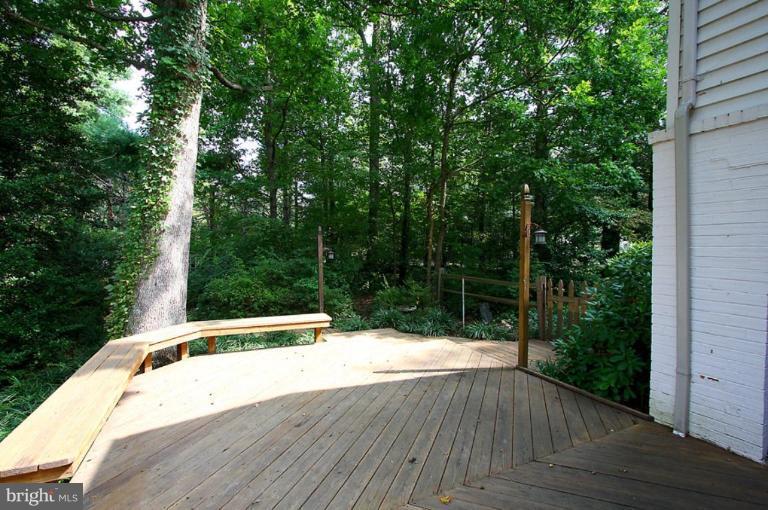 11704 Riders Lane Reston, VA 20191 - Photo 14 of 30 Deck