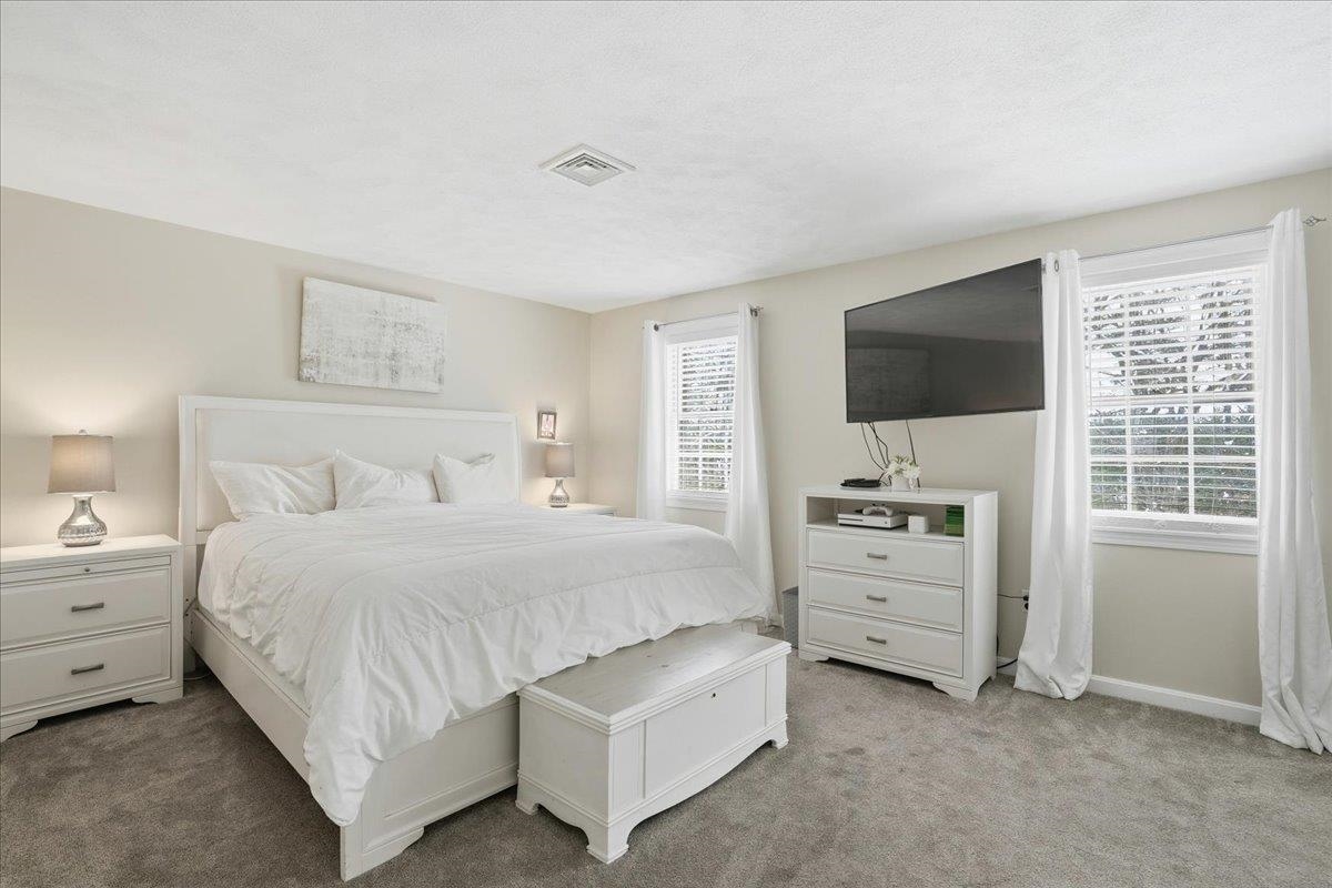 43 Hawkstead Hollow Nashua, NH 03063 - Photo 16 of 39