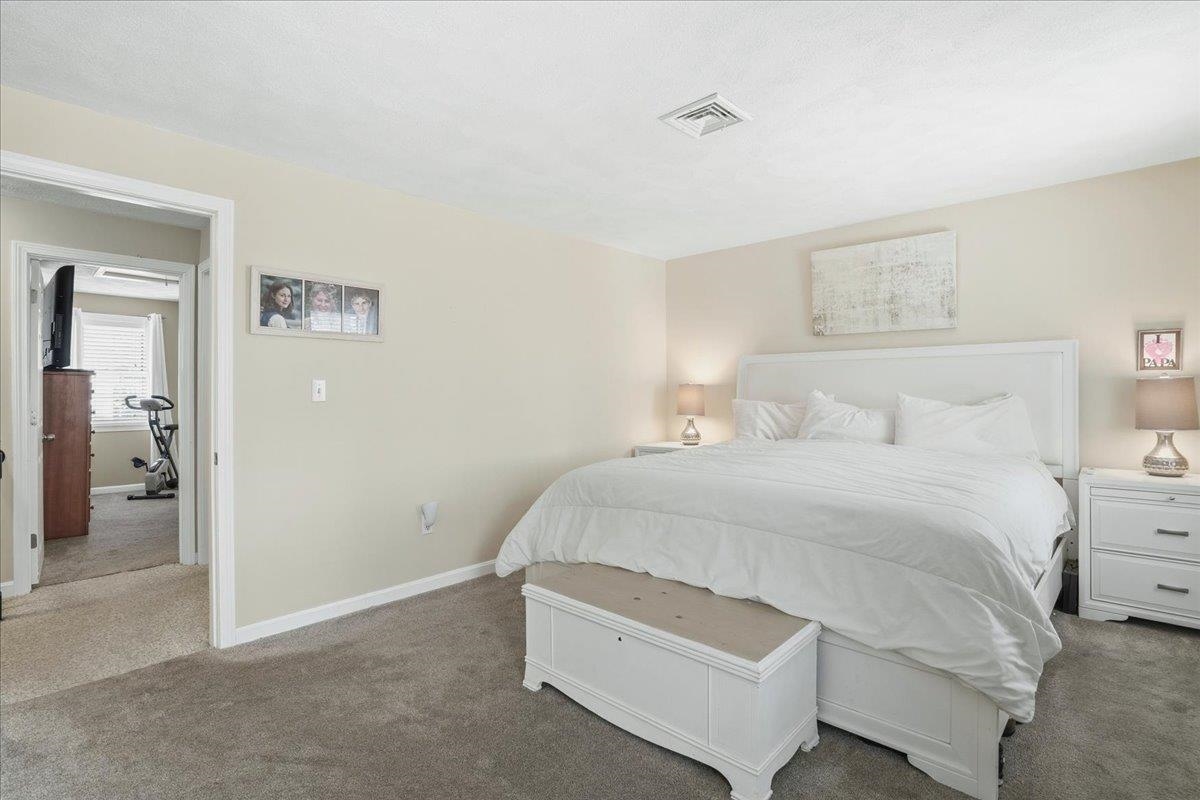 43 Hawkstead Hollow Nashua, NH 03063 - Photo 17 of 39