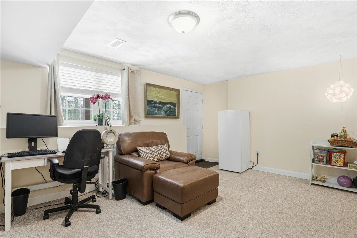 43 Hawkstead Hollow Nashua, NH 03063 - Photo 29 of 39