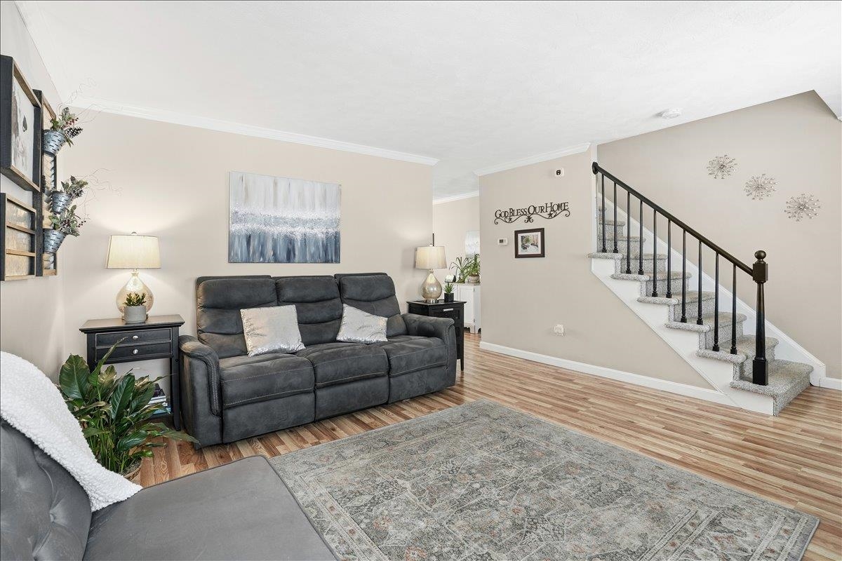 43 Hawkstead Hollow Nashua, NH 03063 - Photo 4 of 39