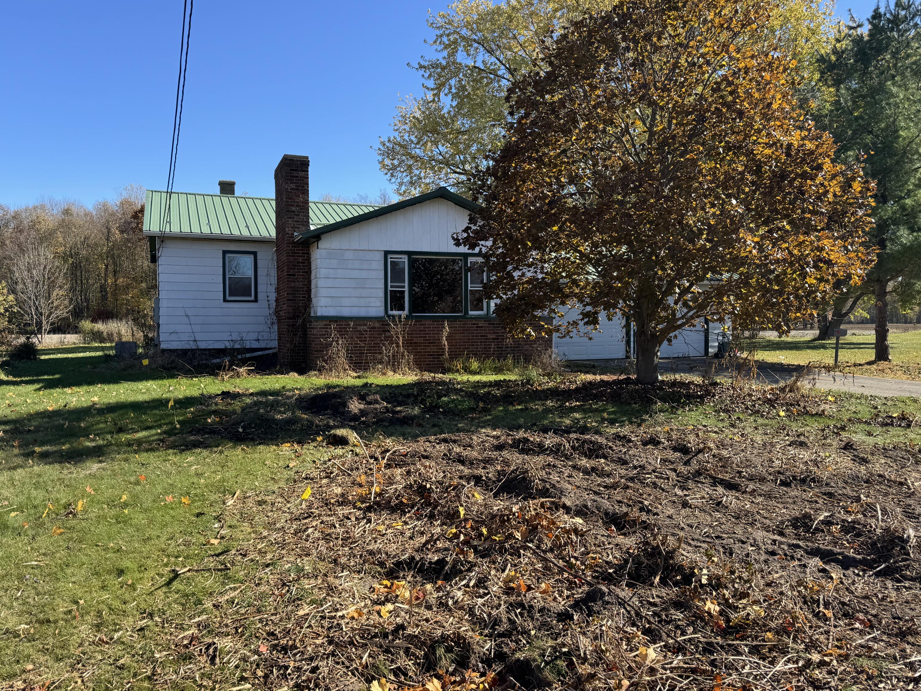 3897 Division Street Wayland, MI 49348 - Photo 1 of 7 Front of home