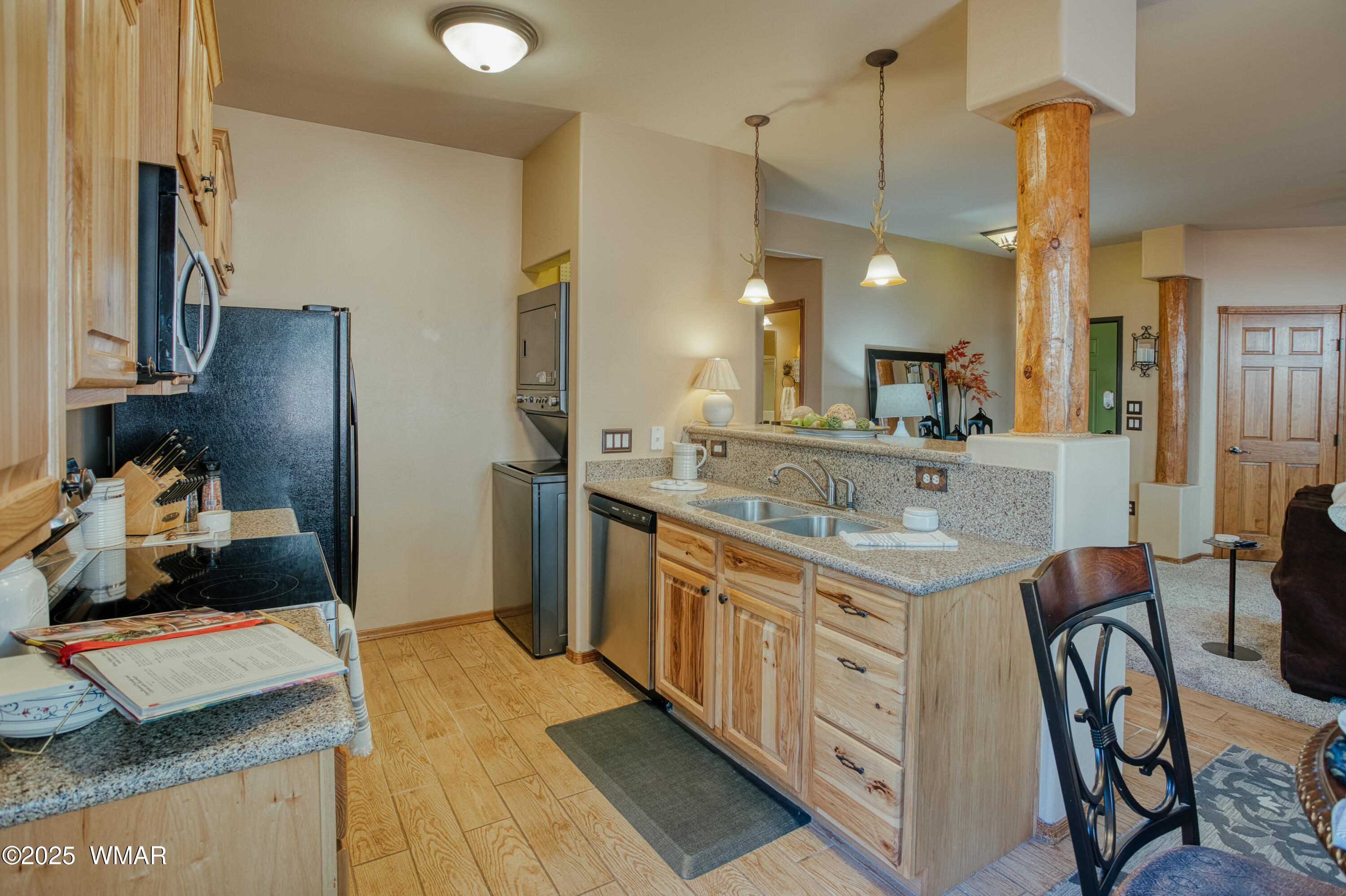 4520 West Tatanka Loop, Unit A4 Show Low, AZ 85901 - Photo 15 of 53 009A9517_HDR (1)