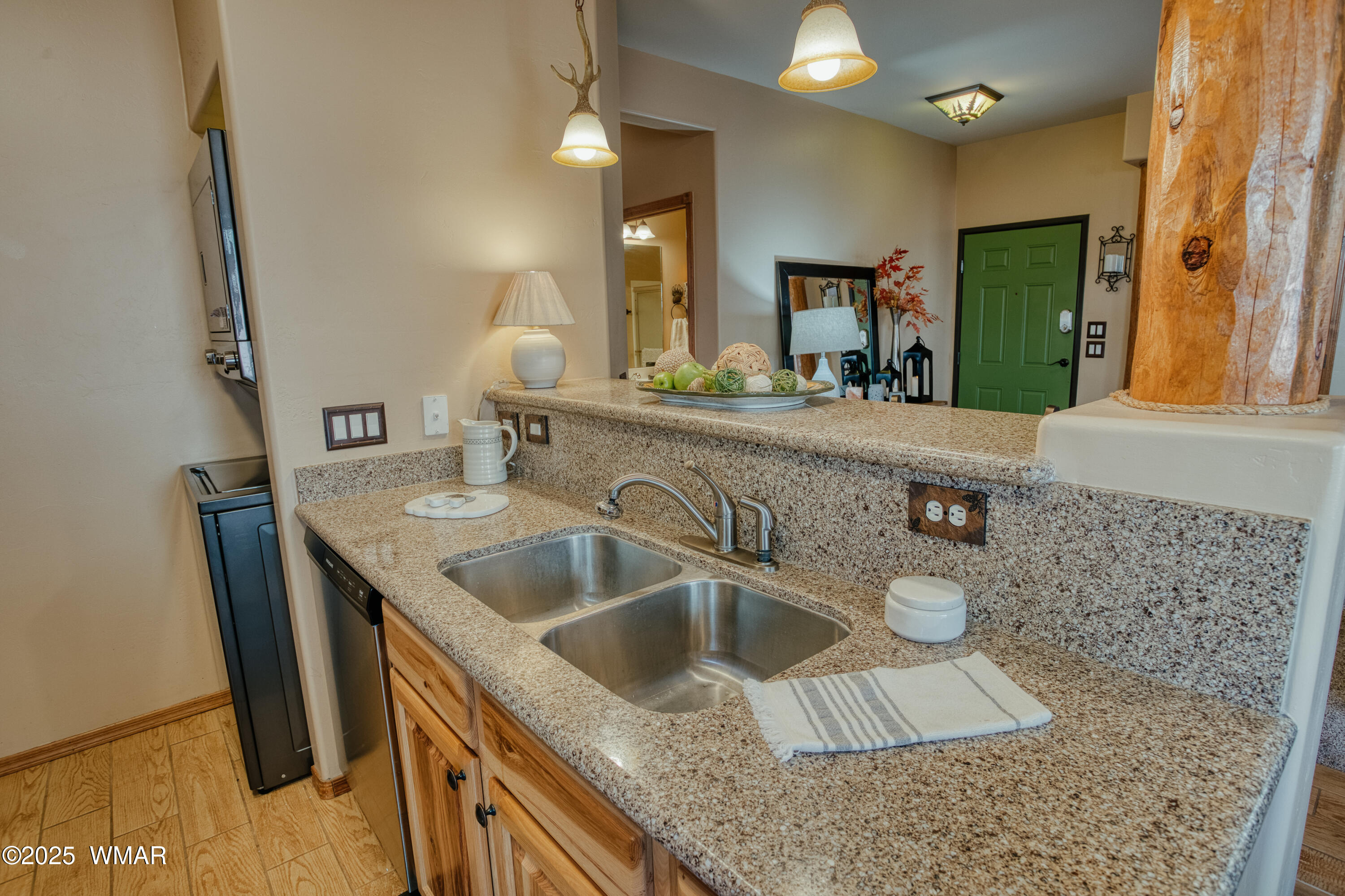 4520 West Tatanka Loop, Unit A4 Show Low, AZ 85901 - Photo 16 of 53 009A9520_HDR (1)