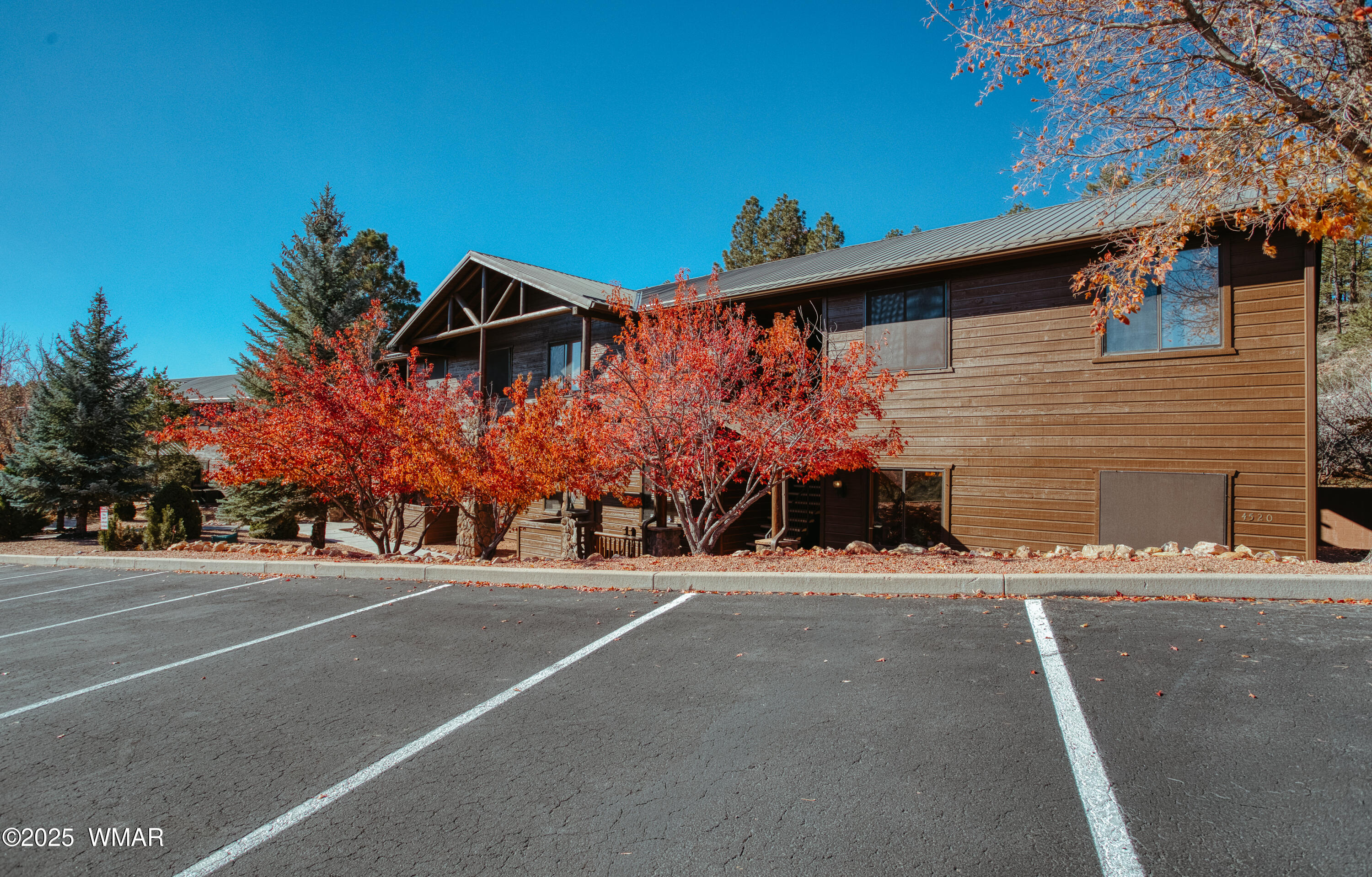 4520 West Tatanka Loop, Unit A4 Show Low, AZ 85901 - Photo 2 of 53 009A9457_HDR (1)