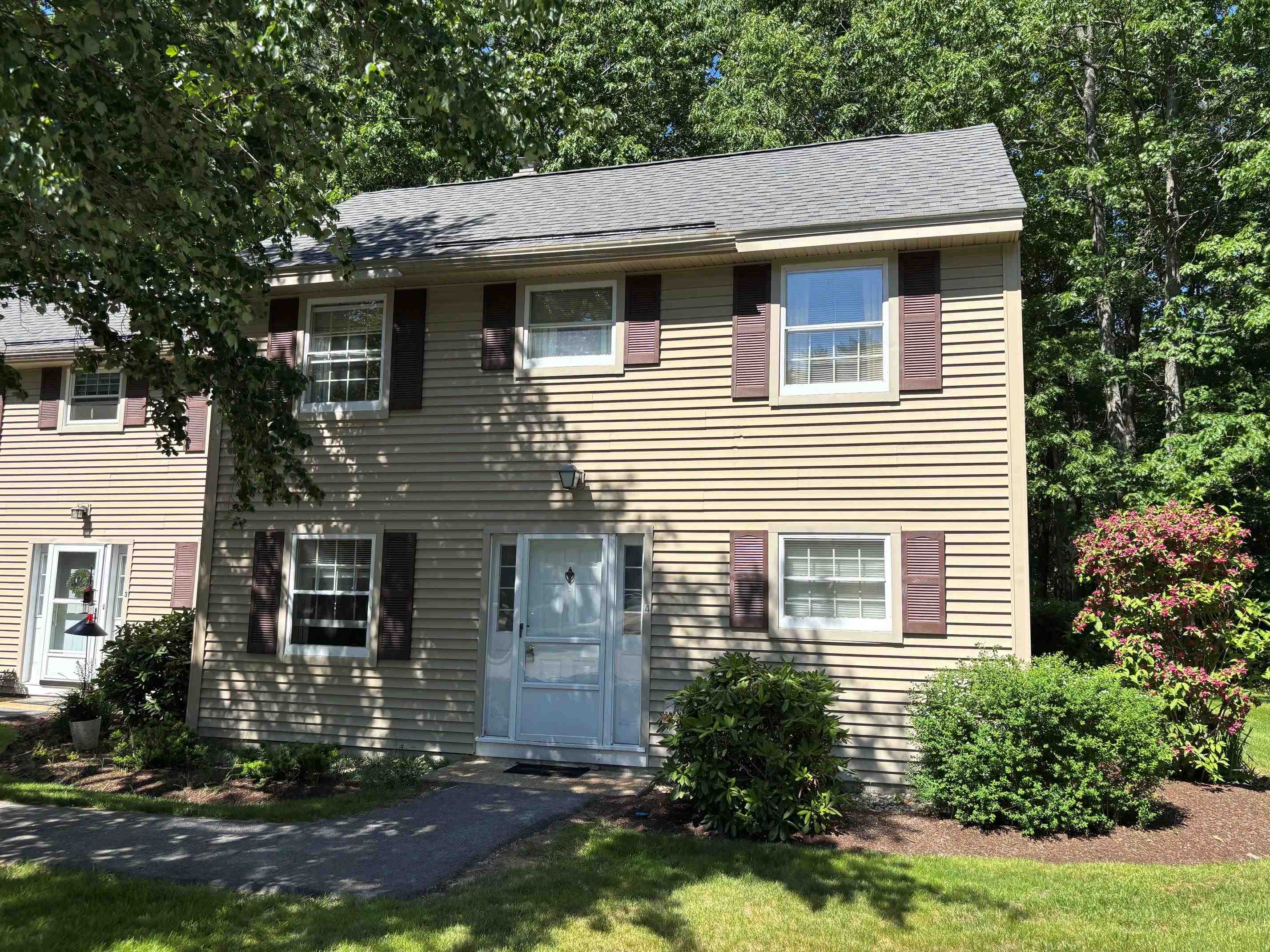 4 Wolfeboro Common, Unit 4 Wolfeboro, NH 03894 - Photo 2 of 17
