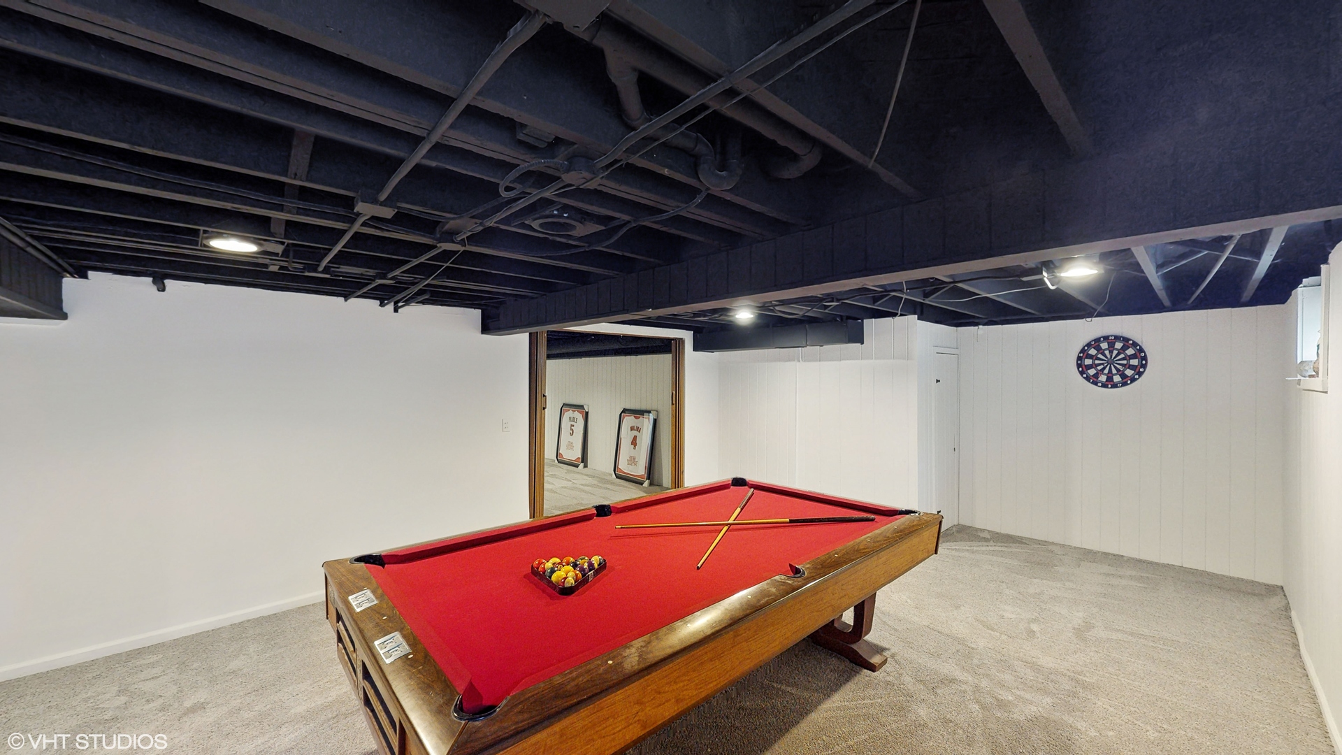 15160 West Oak Spring Road Libertyville, IL 60048 - Photo 27 of 36 a room with pool table