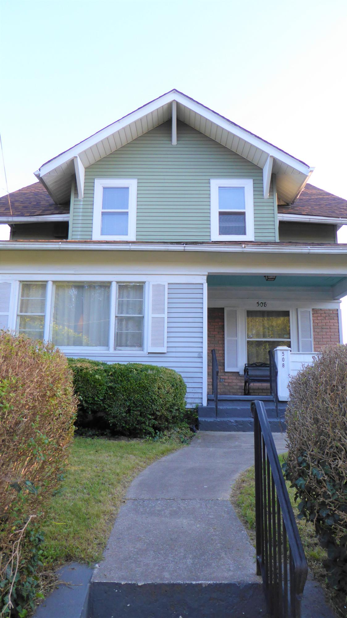 508 Rutherford Avenue Northwest Roanoke, VA 24016 - Photo 1 of 17 1 Front