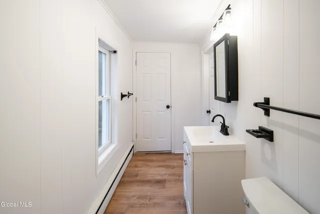 $1,995 | 37 Undine Street, Colonie, NY 12205