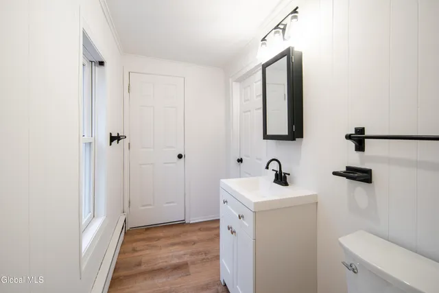 $1,995 | 37 Undine Street, Colonie, NY 12205