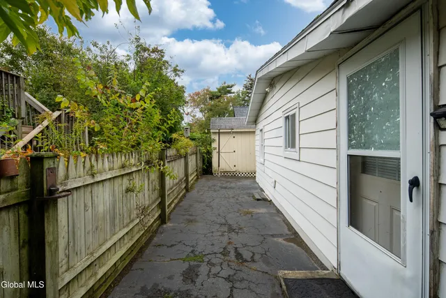 $1,995 | 37 Undine Street, Colonie, NY 12205