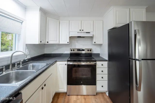 $1,995 | 37 Undine Street, Colonie, NY 12205