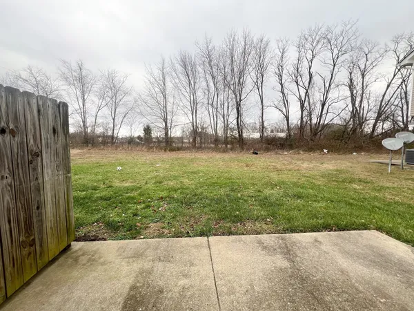 $1,050 | 777 Cherrybark Lane, Unit E, Clarksville, TN 37040