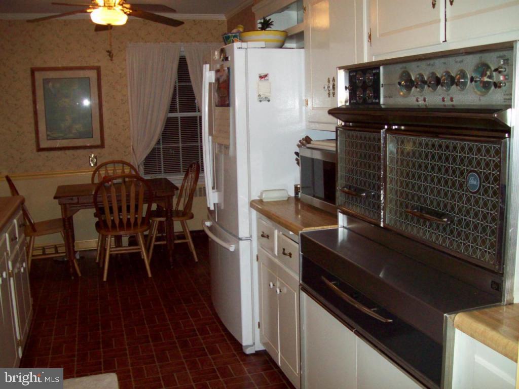711 Farmingdale Road Lancaster, PA 17603 - Photo 10 of 31 Gallery Image 10