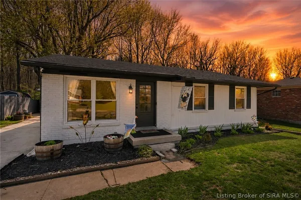 $189,900 | 2924 Linda Drive, New Albany, IN 47150