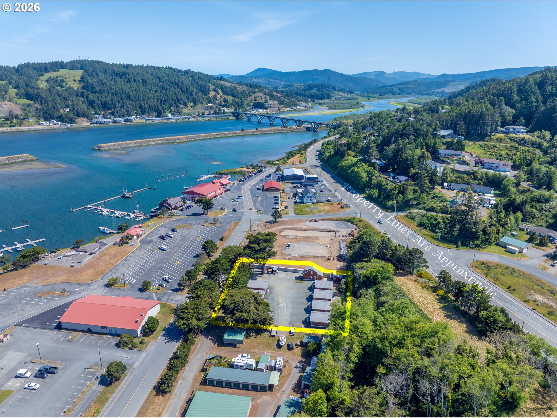 29940 Harbor Way Gold Beach, OR 97444 - Photo 4 of 48