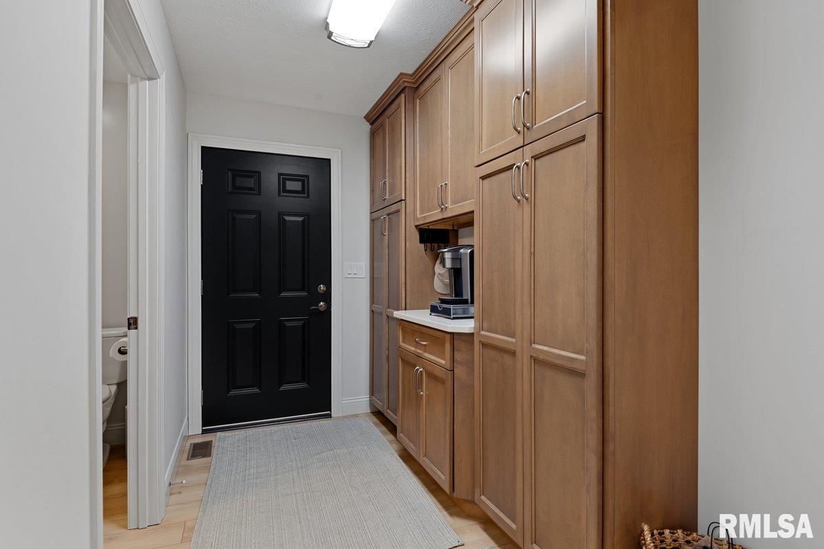 6813 Wesley Chapel Road Chatham, IL 62629 - Photo 19 of 39