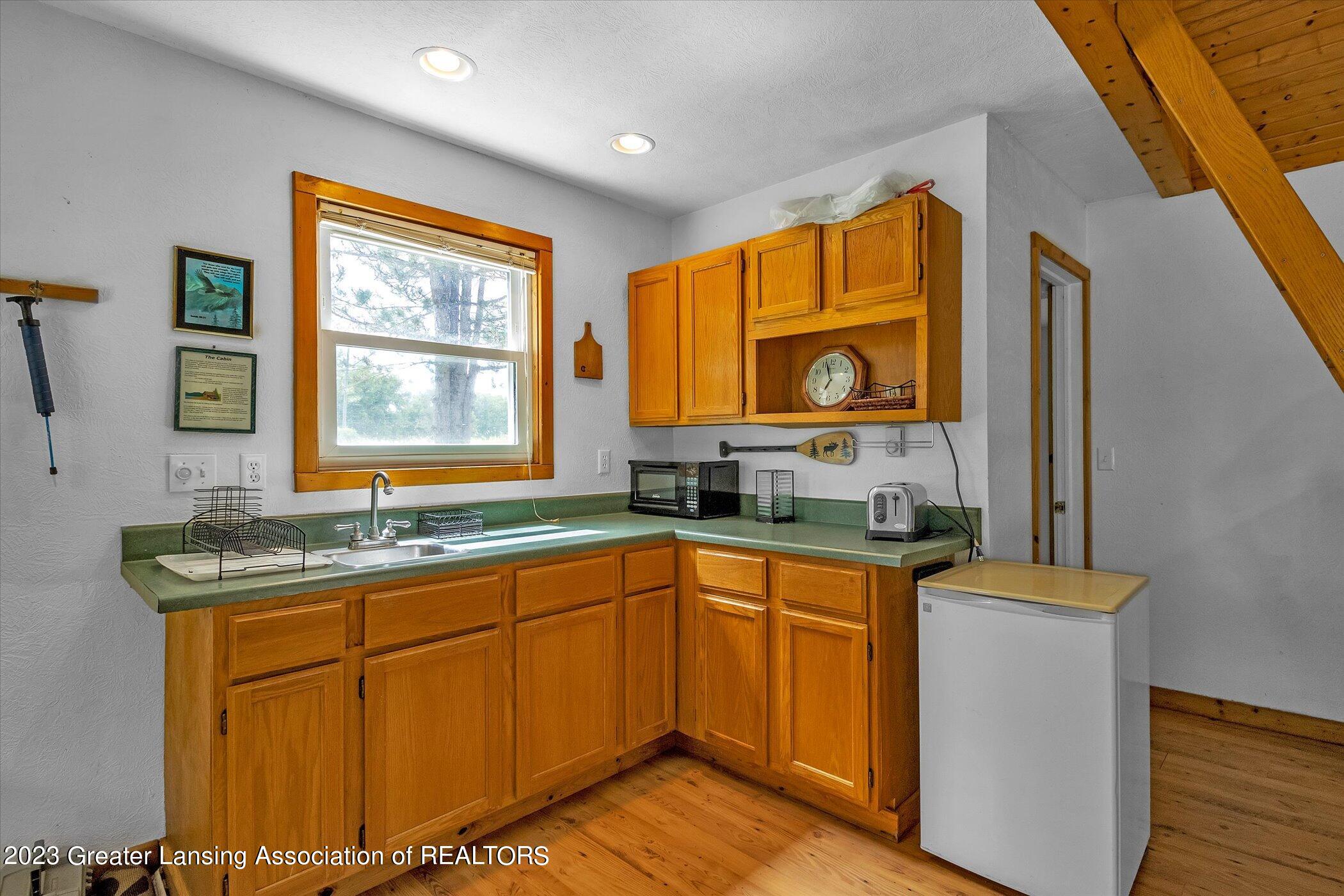 10555 South Wright Road Eagle, MI 48822 - Photo 97 of 126 098-10555-S-Wright-Rd-WindowStill-Real-E